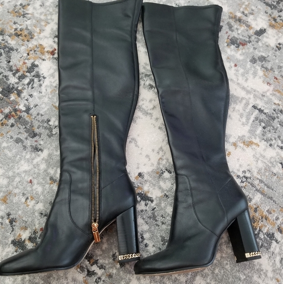 MK Women's Boots - Picture 1 of 4
